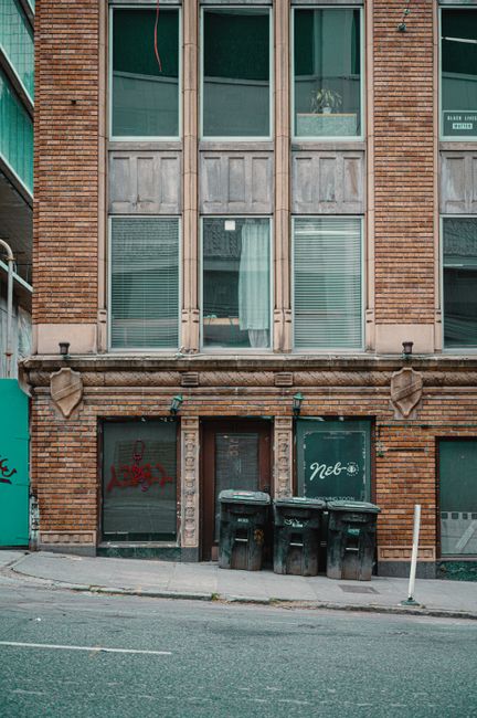 Shopfront rubbish removal services near Aldgate East Whitechapel